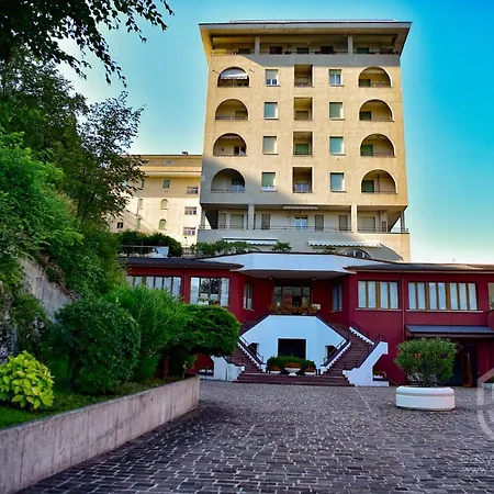 Easy Welcome Kosmopolitan Apartamento Valbrona